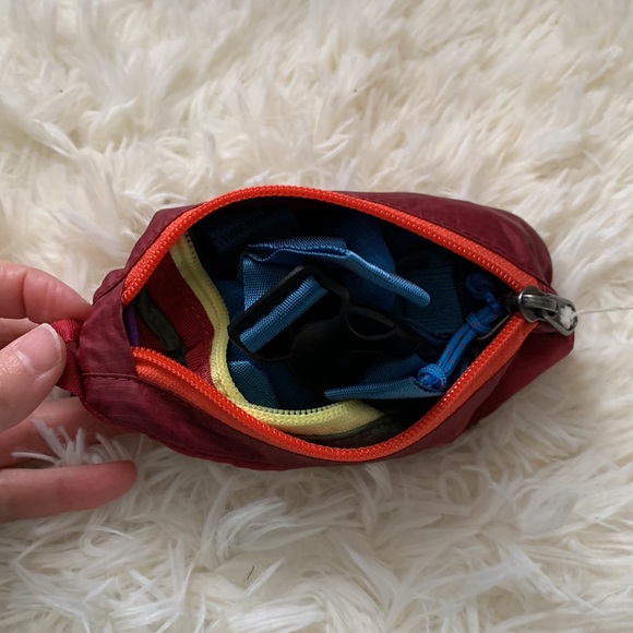 Patagonia Ultralight Black Hole® Mini Hip Pack - Picture 15 of 17